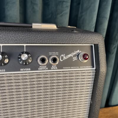 Fender Champion 30 2-Channel 30-Watt 1x10