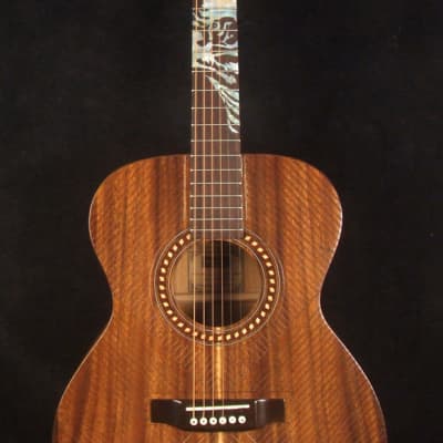 Bruce Wei Solid Acacia OM Acoustic Guitar, Engraved Top, Bevelled Armrest, Mop TIGER Inlay OM-2009 for sale