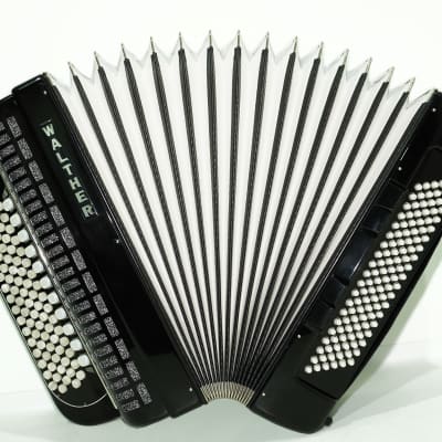 Walther 120 Bass 5 Row Button Accordion C Griff, German 