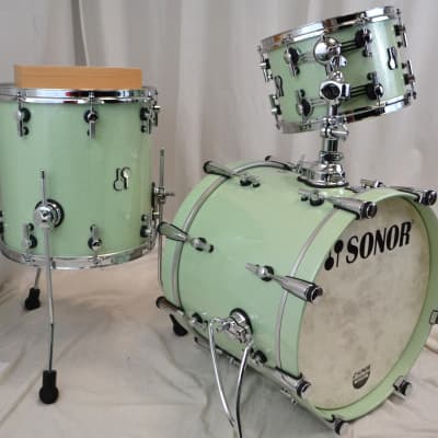 Sonor 18/12/14" SQ2 Drum Set - Vintage Maple Shells Pale Green image 3