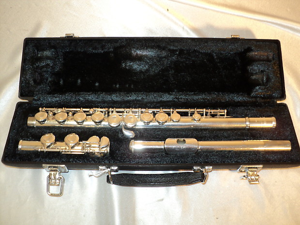 Yamaha yfl225s discount flute price