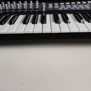 Novation 25SL MkII 25 Key MIDI Controller 2016 image 6