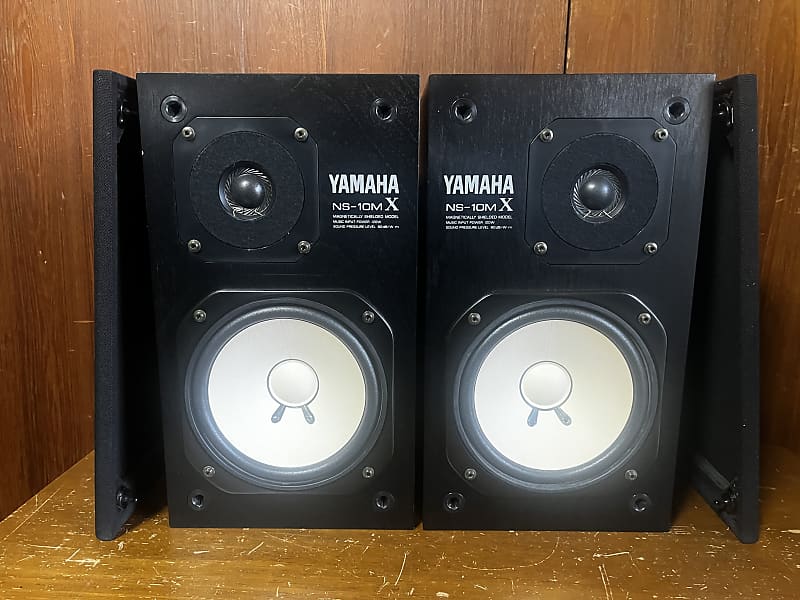 Pair YAMAHA NS-10MX Magnetically Shielded Model Monitor Speakers RARE model