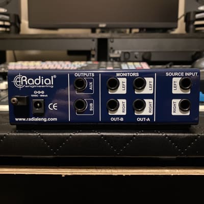 Radial MC3 Studio Monitor Controller 2010s - Blue image 3