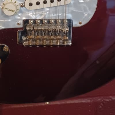 Mint  Left Handed MIM Fender Stratocaster 2006 - Deep Burgundy image 4
