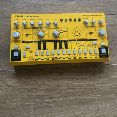 Behringer TD-3 Analog Bass Line Synthesize 2019 - Present - Yellow