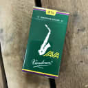 Vandoren SR2635 JAVA Green Alto Saxophone - 3 1/2 - Box of 5 Reeds
