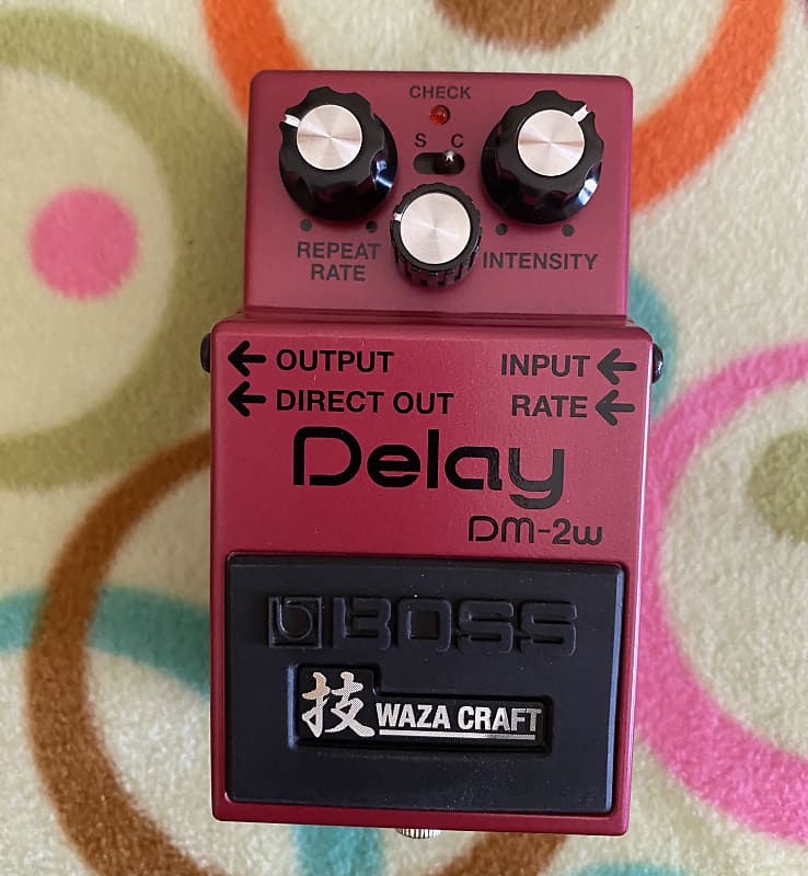 Boss DM2W Waza Craft Delay Reverb
