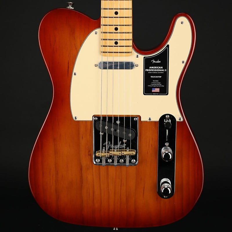 Fender American Professional II Telecaster, Maple Fingerboard in