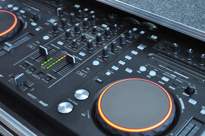 Pioneer DDJ-S1 MIDI Mixer/Controller with Case | Reverb