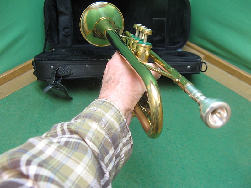 Huttl Line 800 Trumpet - Excellent & Refurbished - Protec Case & 7C  Mouthpiece