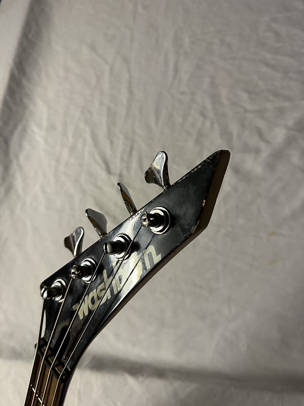 Washburn B-2 Electric Bass Guitar MIJ Japan 1980s - Black