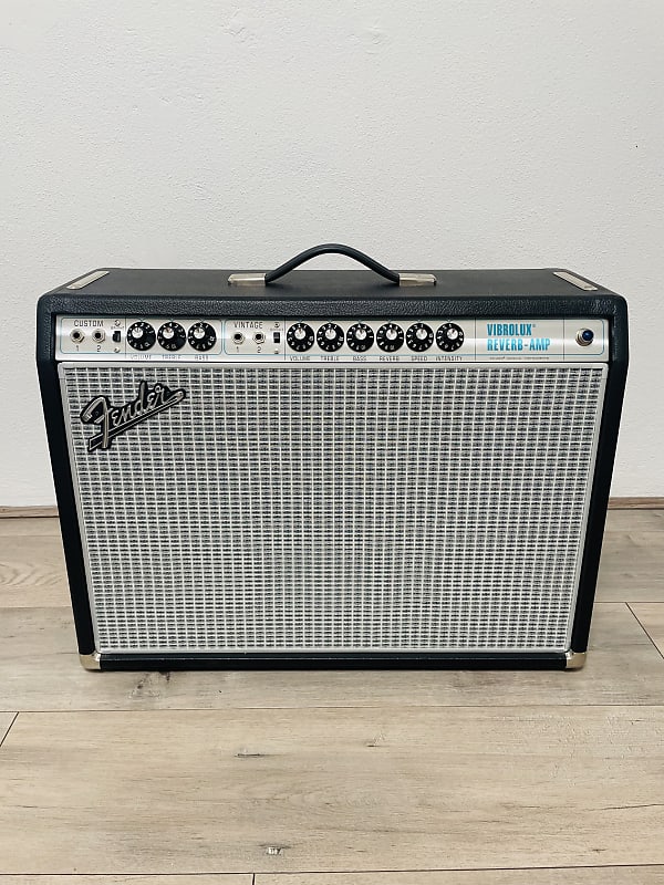 Fender '68 Custom Vibrolux Reverb-Amp 2-Channel 35-Watt 2x10