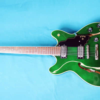 Guild Newark St. Collection Starfire IV ST  - Emerald Green W/ Case image 6