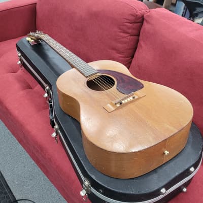Gibson B-15 Concert Acoustic with SKB Case 1967 - 1969 - Natural image 8