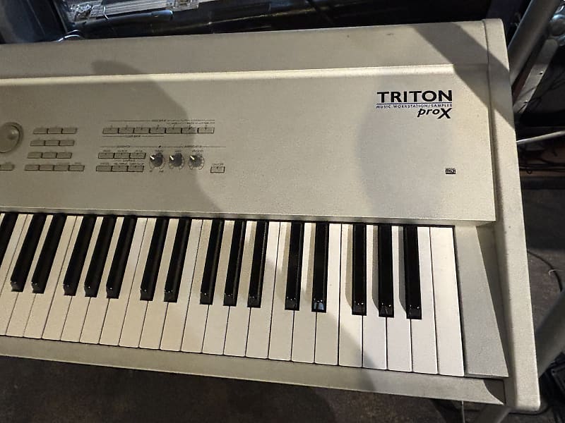 KORG コルグ Triton PRO X シンセサイザー 88鍵盤 KORG TRITON pro X 88Key Synthesizer keyboard workstation