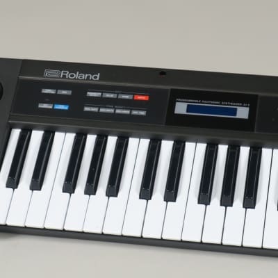 Roland Alpha Juno-2 Programmable Polyphonic Synthesizer with working aftertouch & new display (serviced)
