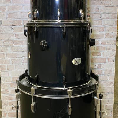 Pearl Export Series Drum Set With Hardware(4 Piece) (San Antonio, TX) image 3