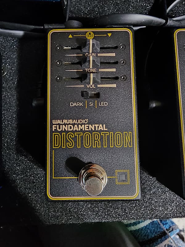 Walrus Audio Fundamental Distortion
