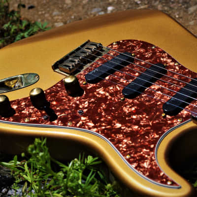 Wallace Stratocaster 1999 Shoreline Gold Metallic. Handmade by David Wallace of Nashville. All Tone. image 3