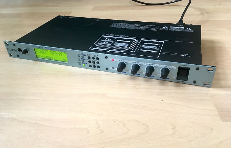 Yamaha FS1R FM Tone Generator - 220/240V version image 1