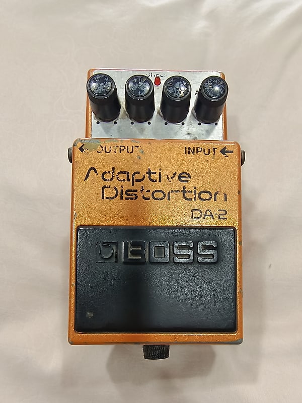 Boss DA-2 Adaptive Distortion | Reverb