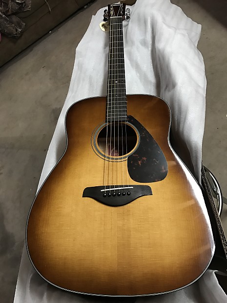 Yamaha FG710S SDB Folk Acoustic Guitar Sandburst Reverb