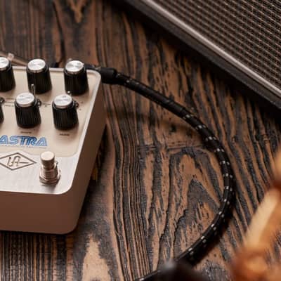 Universal Audio Astra Modulation Machine | Reverb Universal Audio Astra Modulation Machine | Reverb
