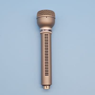 Akg d2000 clearance