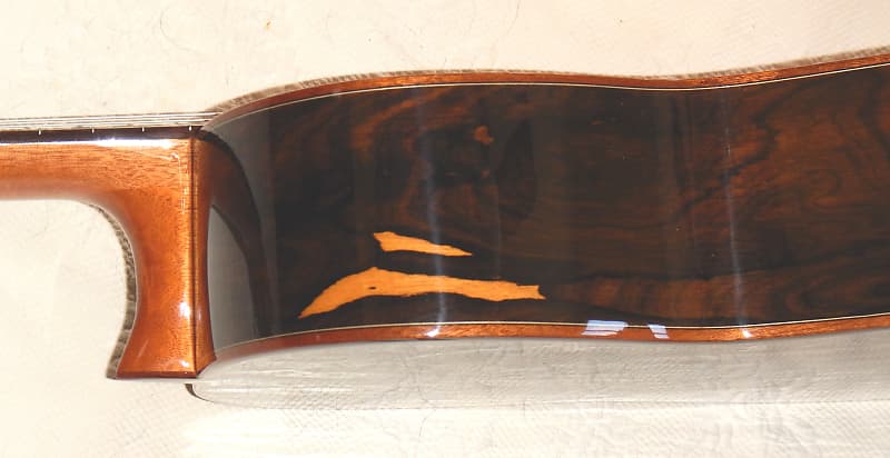 Esteve 3Z classical guitar/ Cedar top / Ziricote back and