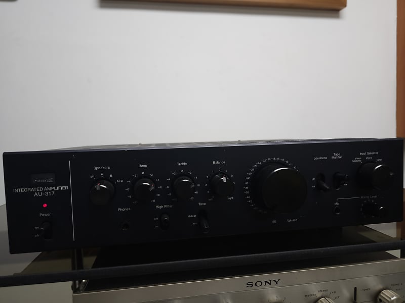 Sansui AU-317 Stereo Amplifier Recapped Operational