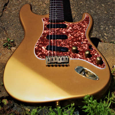 Wallace Stratocaster 1999 Shoreline Gold Metallic. Handmade by David Wallace of Nashville. All Tone. image 16