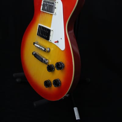 Conqueror Single Cut Cherry Burst Electric Guitar with Case image 4