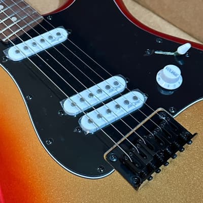 Fender Squier Contemporary Stratocaster Special Electric Guitar - Sunset Metalic image 6