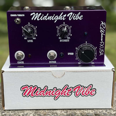 R Weaver FX Midnight Vibe V3 Uni-Vibe Pedal | Reverb