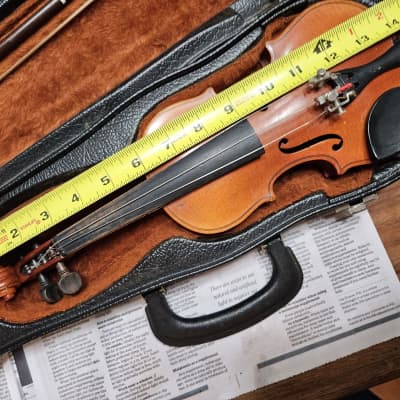 Suzuki Model 220 (1/16 Size) Violin, Japan, 1978, with case & bow image 6