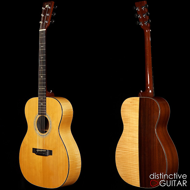 Martin MTV2 Unplugged Limited #51 of 200 Natural