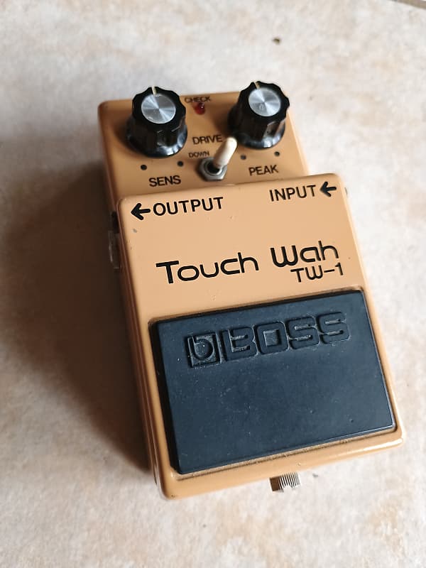 Boss Tw-1