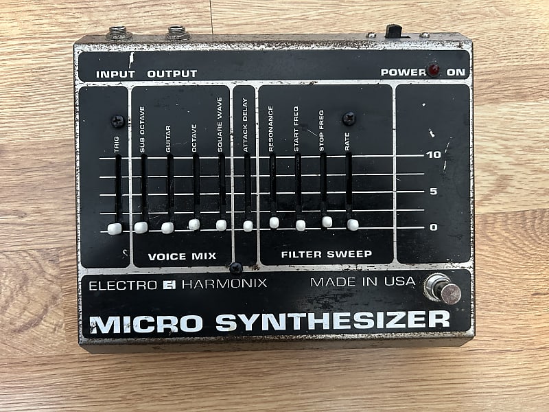 Electro-Harmonix Micro Synthesizer