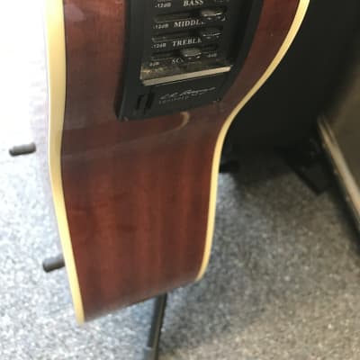 Crafter DE8/N Acoustic Electric Guitar made in Korea 2004 ( LR BAGGS) very good condition with new thick road runner case image 15