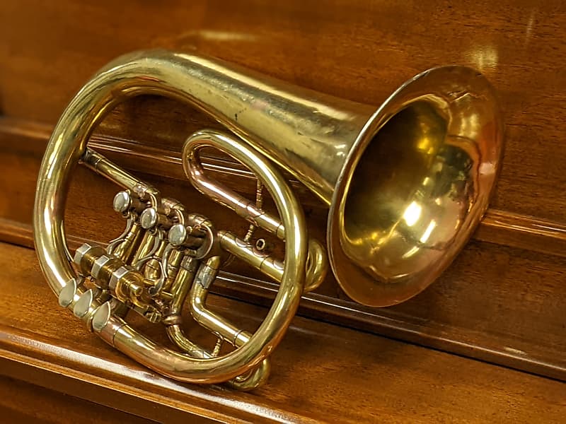 August Clemens Glier Kuhlohorn in Bb Markneukirchen Kuhlo-Flugelhorn Rotary  Flugelhorn 1900s - Bare Brass