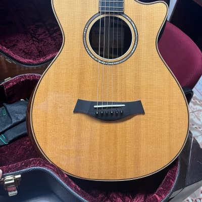 Taylor 812ce 12-Fret with V-Class Bracing 2019 - Present - Natural image 1
