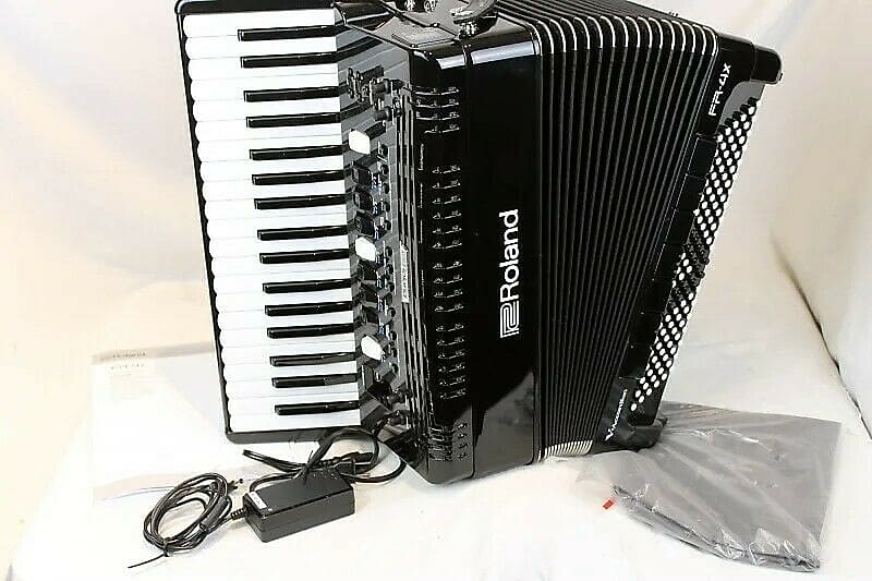 Dale mathis deals roland accordion