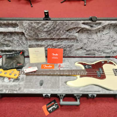 Fender American Professional II Precision Bass with Rosewood Fretboard 2020 Olympic White image 6
