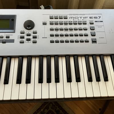 Yamaha Motif ES 7 Synthesizer
