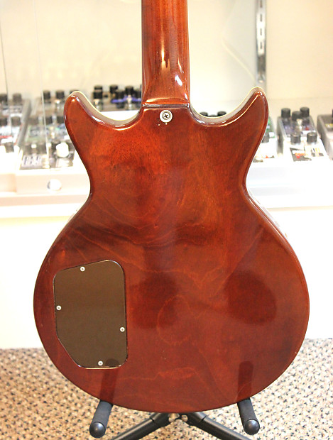THC Tom Holmes Company DC(3) Guitar, Excellent condition THC Tom Holmes Company DC(3) Guitar, Excellent condition
