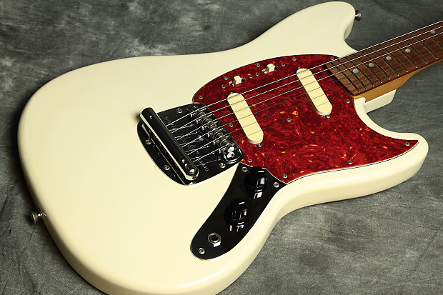 Fender Japan Mustang MG66-66 (CITES) Vintage White | Reverb