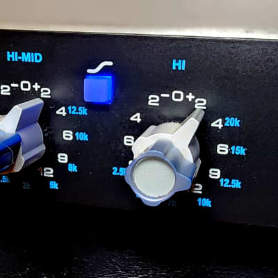API 5500 Dual 4-Band Equalizer 2007 - 2019 - Black image 4