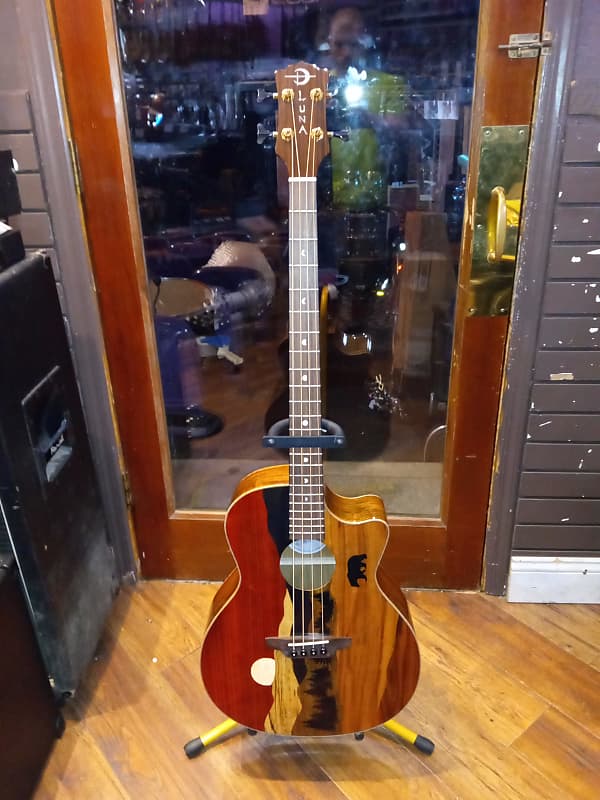 Luna Vista Bear Bass image 1