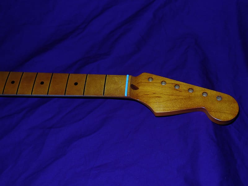 21 Jumbo Fret Relic 9.5 Radius C Stratocaster Vintage Allparts Fender Licensed Maple Neck image 1